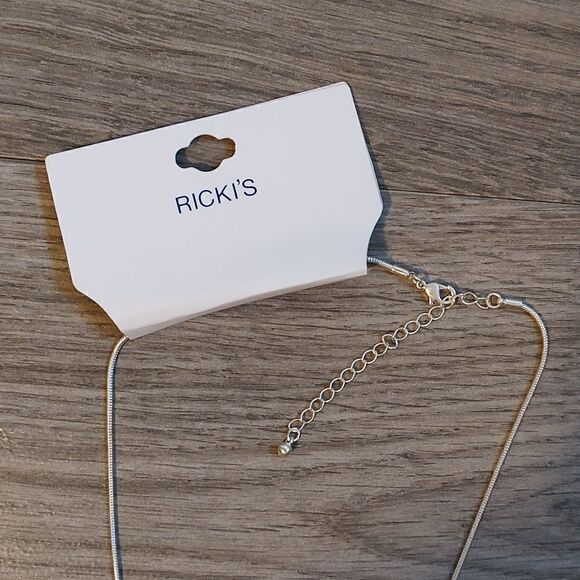 Ricki's New With Tag Long Silver Necklace With Circle Pendants - Picture 7 of 8